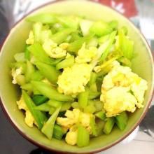 芹菜炒雞蛋 芹菜炒雞蛋