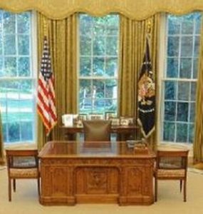 堅毅書桌 堅毅書桌