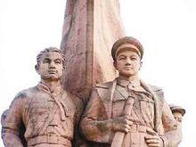 李明瑞、韋拔群烈士雕塑
