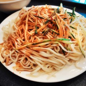 肉麵麻辣涼麵 肉麵麻辣涼麵