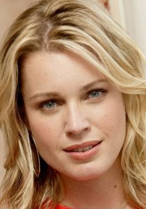 麗貝卡·羅梅恩