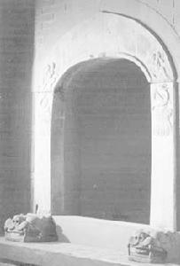 永固陵的石券門