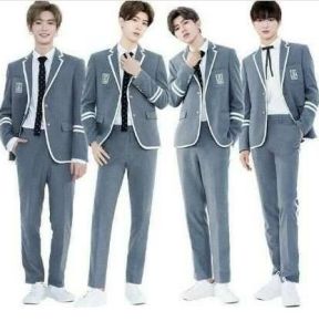 王炸四子 王炸四子