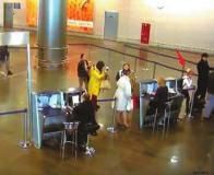 俄羅斯女孩坐霸王機