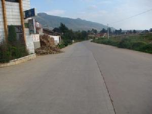 （圖）進村道路