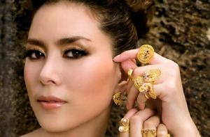 cherry[泰國女藝人]