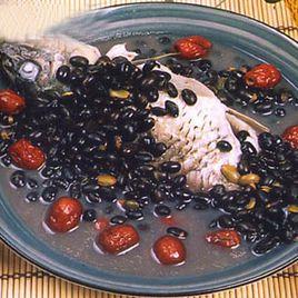 鯉魚花生豬骨湯 鯉魚花生豬骨湯