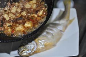 沙茶黃魚 沙茶黃魚