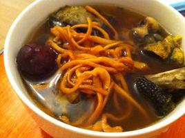 蟲草花煲烏雞 蟲草花煲烏雞