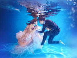 水下婚紗照 水下婚紗照