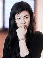 【郭麗萍】 (黃奕飾演)