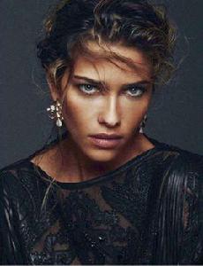 安娜·貝琪茲·巴羅斯 安娜·貝琪茲·巴羅斯