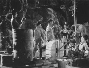 鋼花遍地開 鋼花遍地開