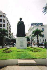 （圖）位在突尼西亞的伊本·赫勒敦雕像