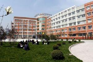 盧灣區教師進修學院附屬中山學校