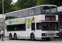 （圖）行走九龍巴士91M線的利蘭奧林匹克巴士