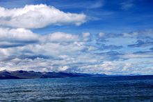 斷陷構造湖——納木錯