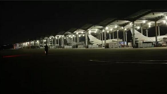 夜航訓練即便在陸地上也較為危險