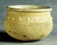 宋柳斗紋瓷缽 宋柳斗紋瓷缽