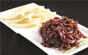 京醬肉絲包餅 京醬肉絲包餅