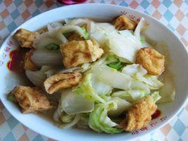 豆腐泡炒白菜 豆腐泡炒白菜