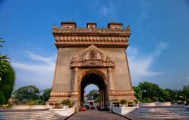 凱旋門[寮國萬象建築]