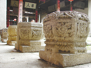 （圖）氣勢壯觀的石墩 