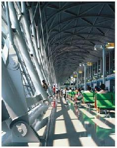 （圖）大阪國際機場