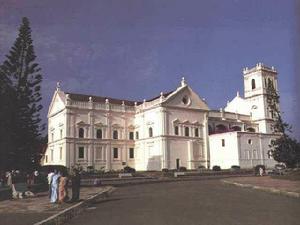 果阿教堂和修道院