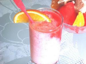 冰鎮西瓜奶昔 冰鎮西瓜奶昔