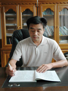 吳玉波[萊西市實驗國小校長]