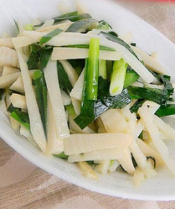 春韭炒筍絲 春韭炒筍絲