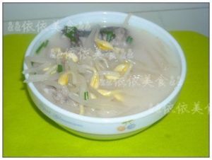 豆芽魚骨湯 豆芽魚骨湯