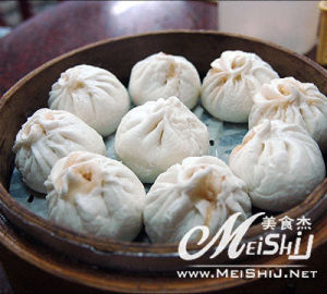 會友發包子 會友發包子