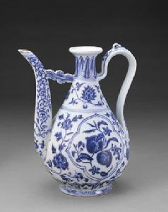 青花三果紋執壺