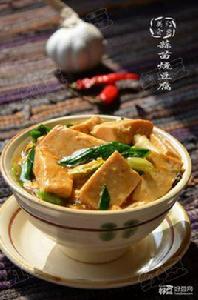 蒜苗燒豆腐 蒜苗燒豆腐