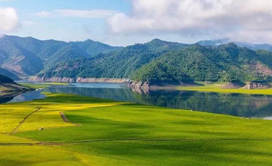 遇一人白首,擇一城終老!