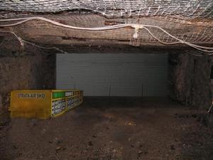 避難硐室 避難硐室