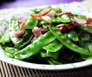 培根肉炒荷蘭豆
