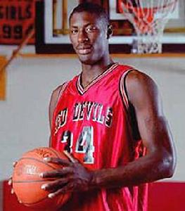 唐尼爾&middot;哈維