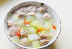 冬瓜肉丸煲 冬瓜肉丸煲