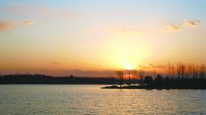 南海子[納蘭性德詩作]