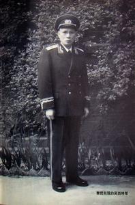 三師著名校友吳西將軍