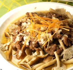 茶樹菇蒸牛肉