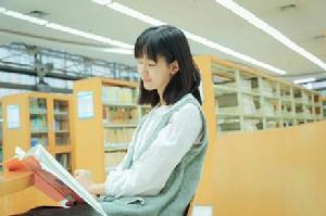 李珥[電影《左耳》系列角色]