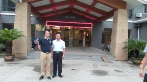 揚州大學旅遊烹飪學院副院長周曉燕副院長指點廚藝