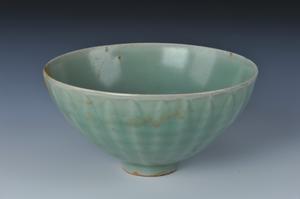 南宋龍泉窯蓮瓣碗 南宋龍泉窯蓮瓣碗