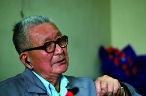 鄧怡康校董(1949年臨時校務主持人)