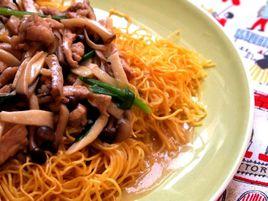 肉絲兩面黃 肉絲兩面黃