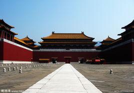 皇宮[皇帝居住的地方]